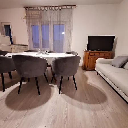 아파트 Kapelica *