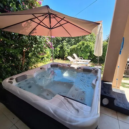 Kapelica 트로기르