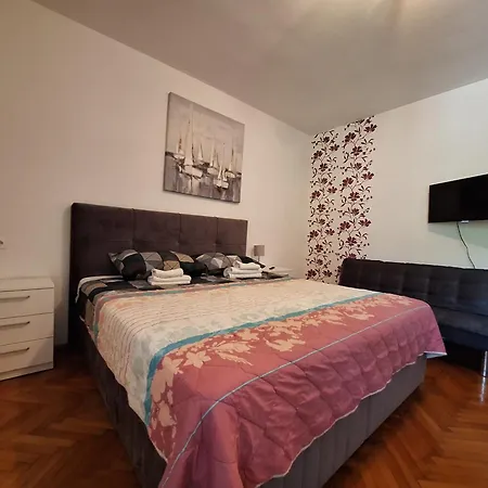 Apartment Kapelica Trogir