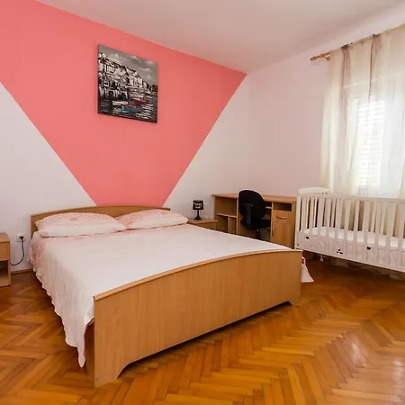 Kapelica Apartment Trogir