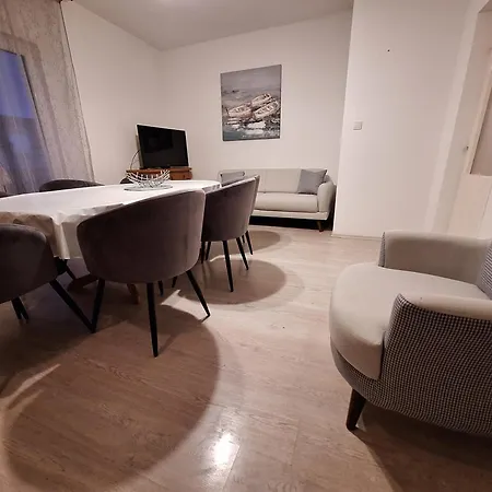 Apartament Kapelica