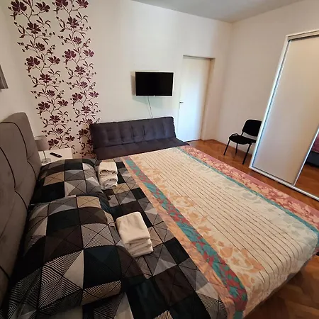 Kapelica Apartman *